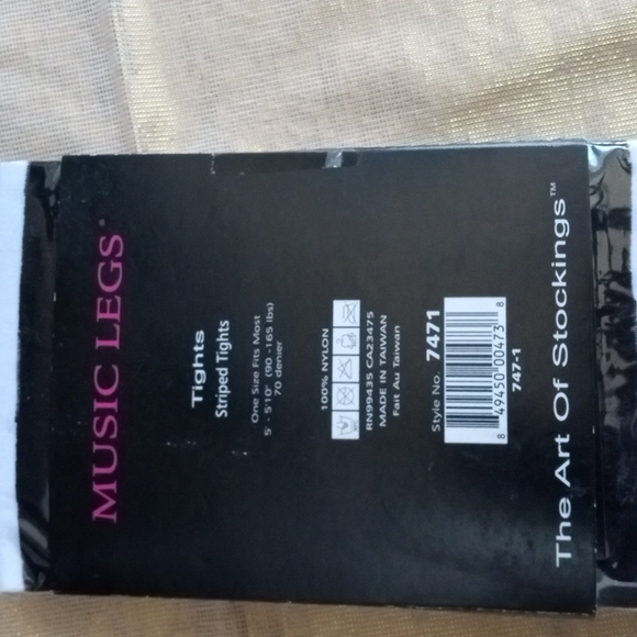 🎶 Music Legs Nylon Opaque Striped Tights One Size Black/White Stripe *NWOT* - Picture 4 of 8